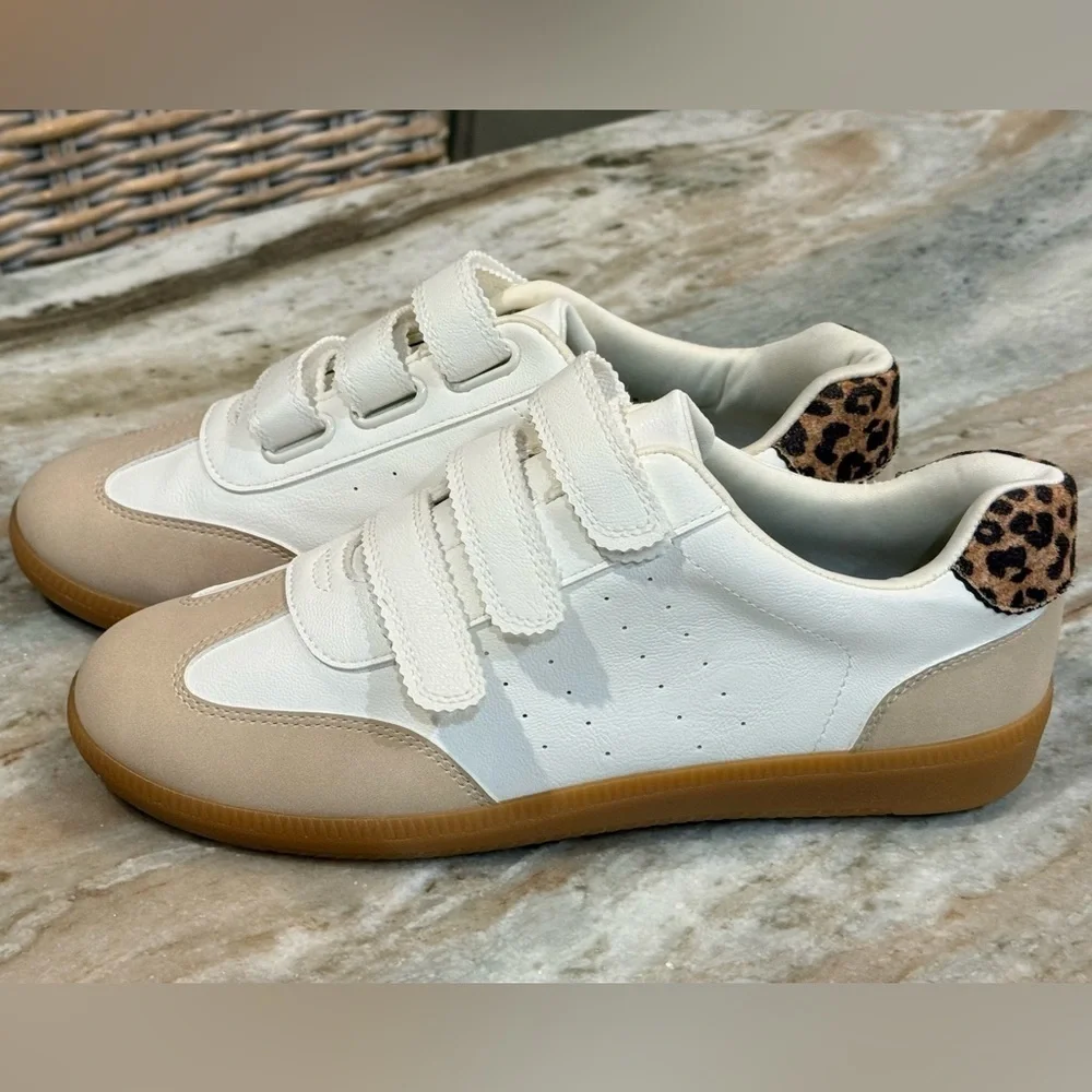 Women’s DOLCE VITA triple strap leopard sneakers- Size 8.5 - Picture 2 of 7